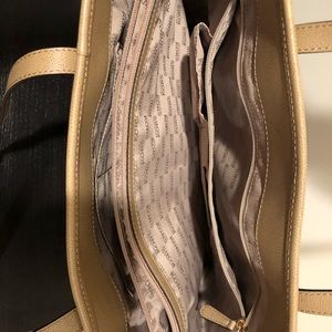 Michael Kors Bags - Michael Kors Tote Michael Kors Bags - Michael Kors Tote
